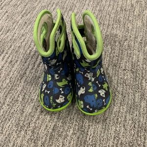 Size 5 Infant Baby Bogs Snow Boots